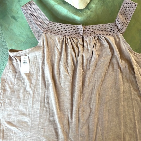NWT Old Navy Tank Top with Lace Neckline - Picture 2 of 5